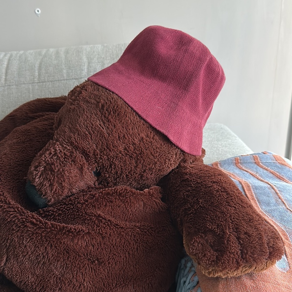 Danier Vintage Knit Red Bucket Hat